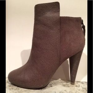 Vintage Maxazria Elliot ankle boots taupe 37.5 7